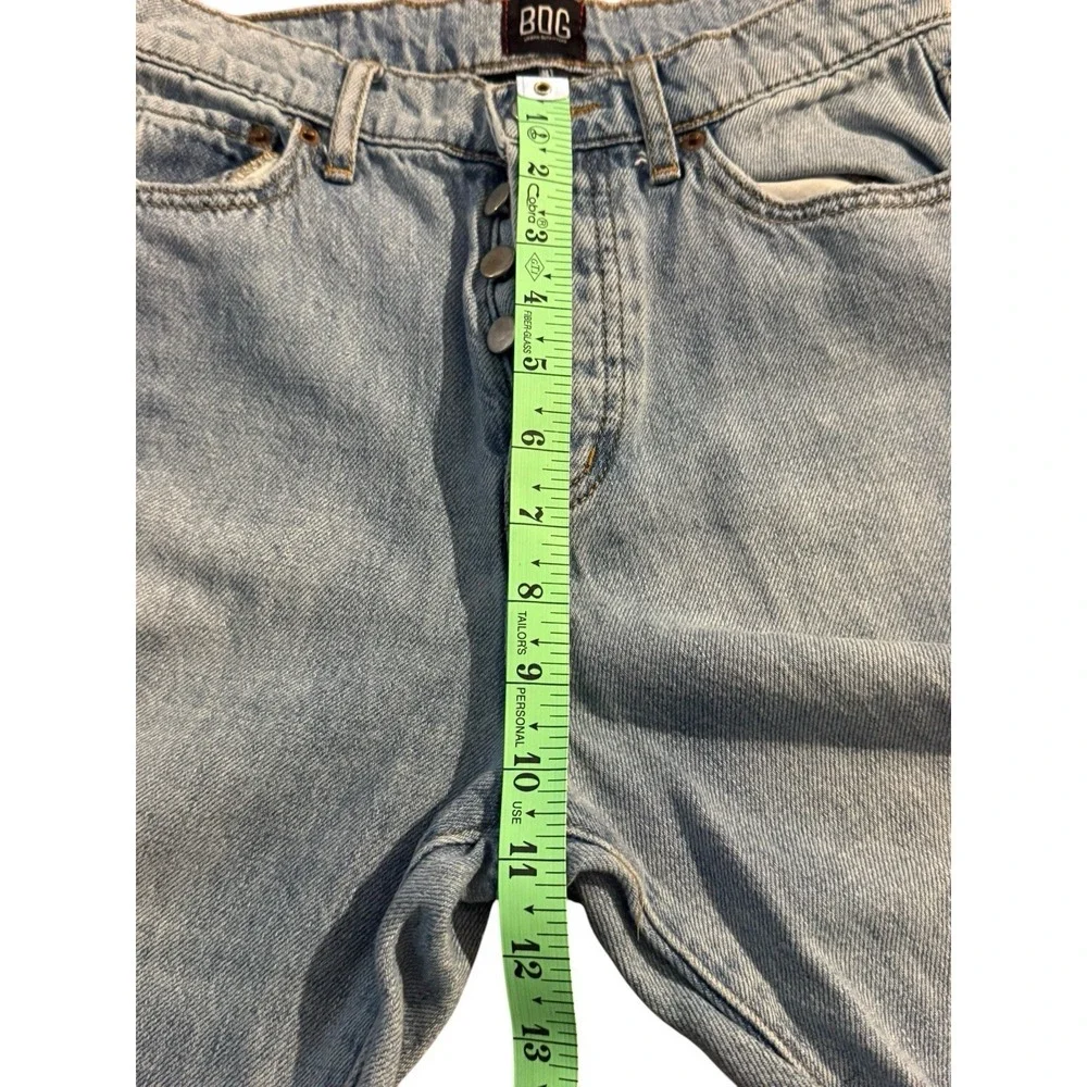 BDG Slim Straight Jeans Blue Light Wash Women's Size 26 Y2K Frayed Hem